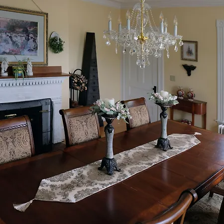 Guilford Bed And Breakfast-3