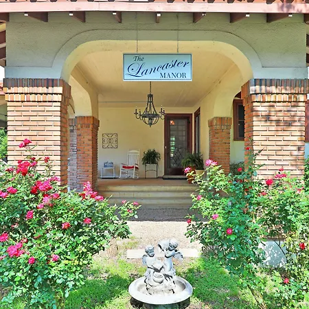 The Lancaster Manor Bed And Breakfast-2