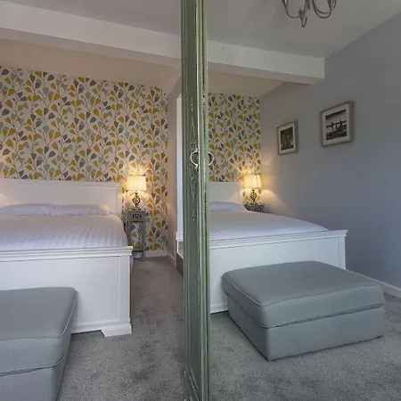 The Sleep-Inn Hare B&B-3
