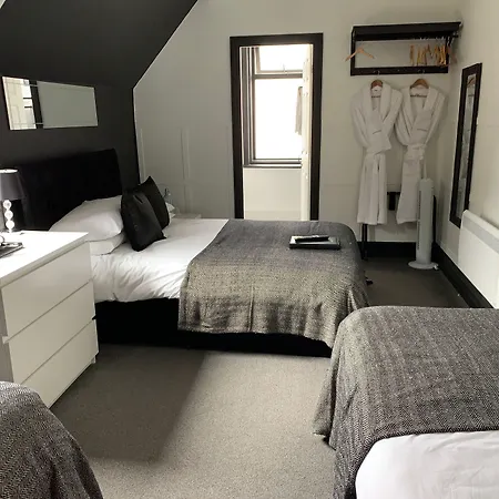 Kingsmere Guest House-3