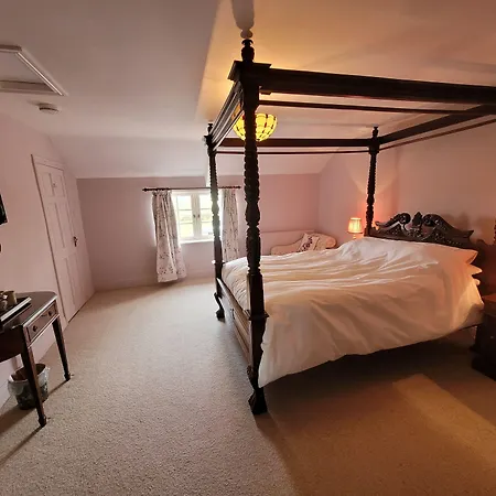 Burton Grange Farmhouse Bed And Breakfast-2