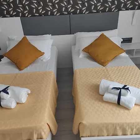 Thalya Luxury Rooms-2