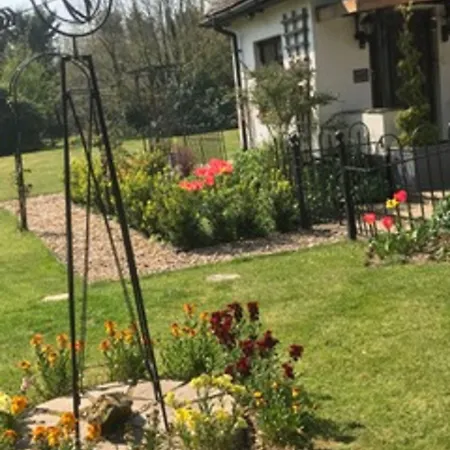 Woodacre B & B-2