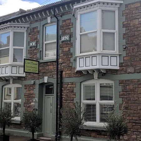 Lion House Bed & Breakfast With Restaurant-3