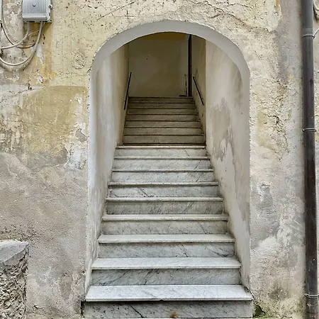 'A Room de' Scugnizzi-3