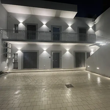 Rafilina'S House-2