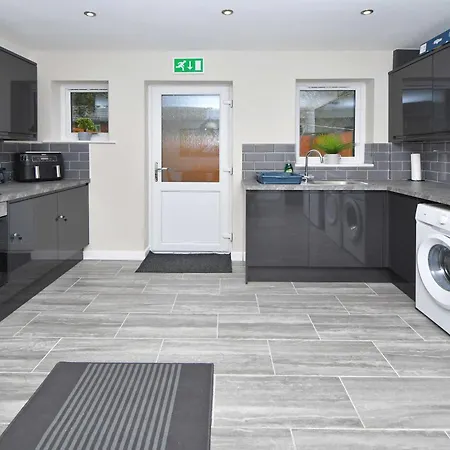 Townhouse @ Alton Street Crewe-3
