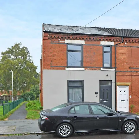 Townhouse @ Alton Street Crewe-2