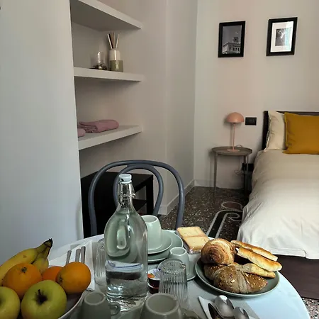 B&B Genova Holiday-3