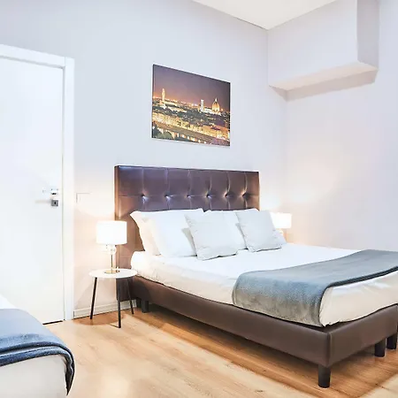 Firenze Rooms Cathedral B&B-3