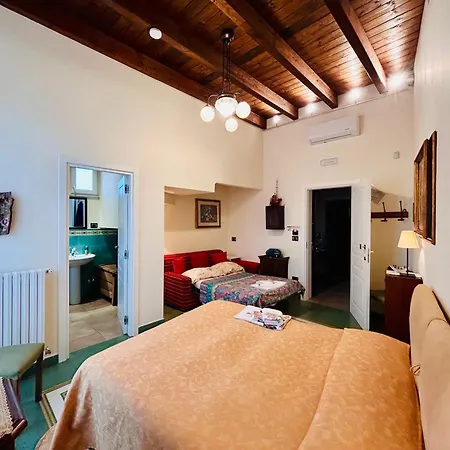 Vinslounge Suite-2