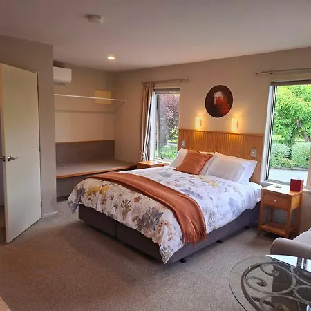 Blue Ridge Studios And Bed & Breakfast-2