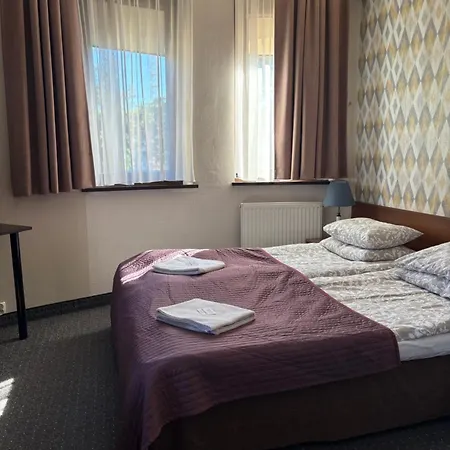 B & B Tomula-2