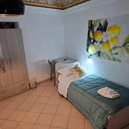 Le Lumìe L' antico Cortile Camere Con Cucina Privata With Private Kitchen-2