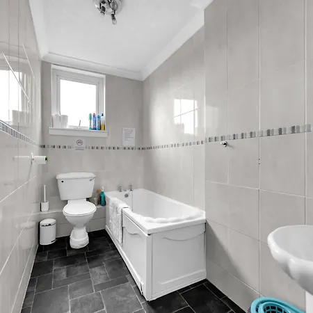 Mallowview Guest House - Cleethorpes - Great Stays For Contractors Or Family Holidays-3