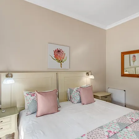 Caledon 23 Guest House-2