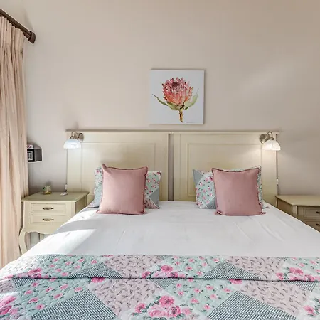 Caledon 23 Guest House-3