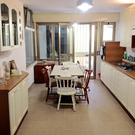 B&B A Due Passi Dal Mare-3