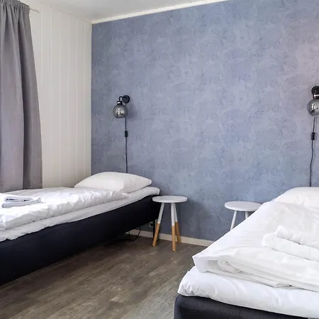 Lofoten Bed & Breakfast Reine - Rooms & Apartments-3