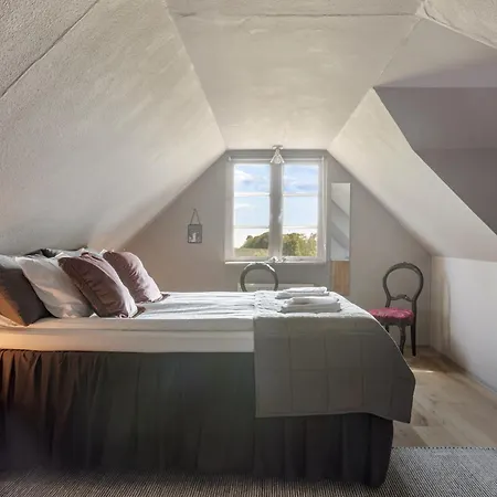 Mellby Atelier på Österlen-2
