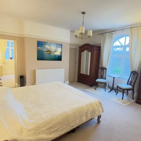 Moorswater Lodge Country Guest House With Wine Bar-2