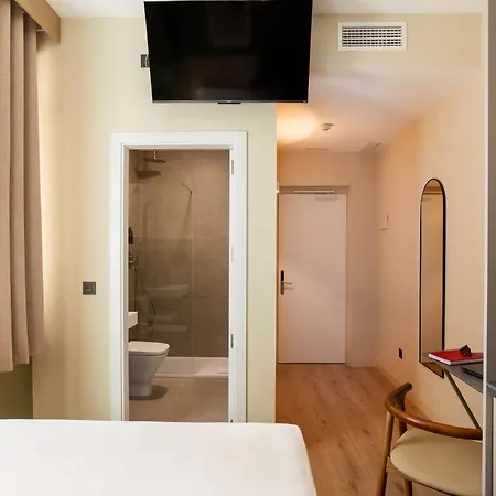 Ola Living Chamartín Studios-2