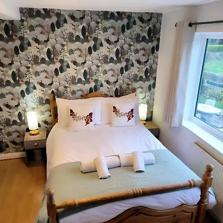 Meadow Rise Guest House-2