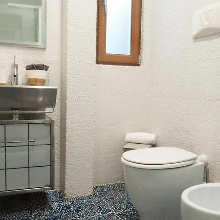 Roomito Apartments-3