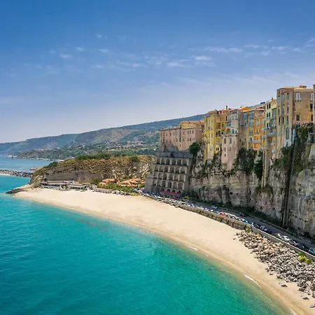 Essenza Mediterranea Tropea-2