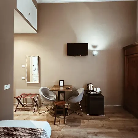 Residenza Sciarra Suites-3