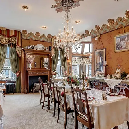 Schuster Mansion Bed & Breakfast-2