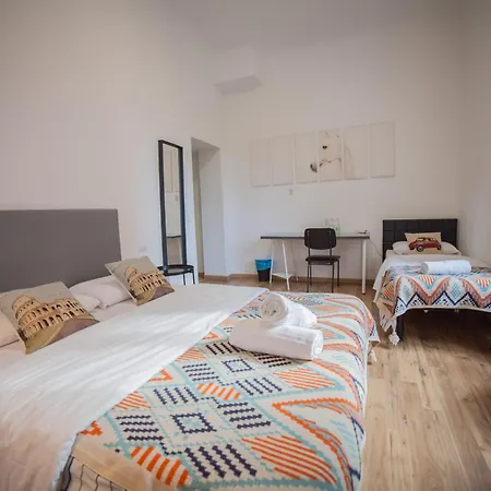 Cosmo Guesthouse-2