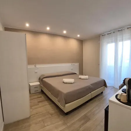 Seaside Holidays Guest House-3