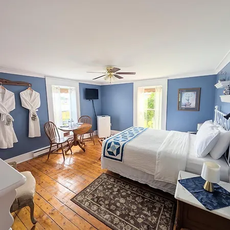Applewood Inn Bed And Breakfast-2