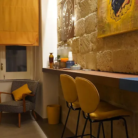 Rooms Around-3
