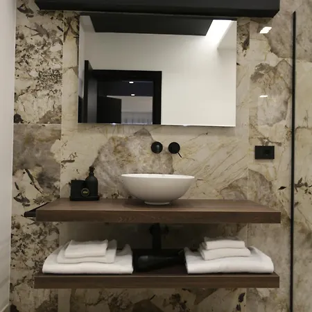 Il Moro Luxury Rooms-3
