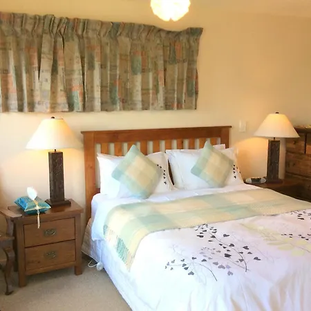 Alpine Suites Queenstown-3