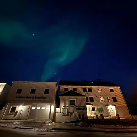 Lofoten Bed & Breakfast Reine - Rooms & Apartments-2