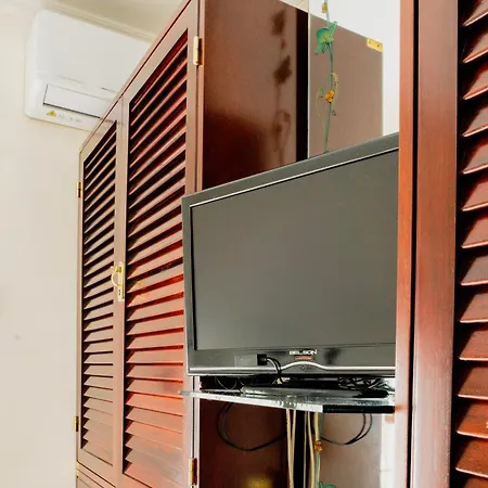 Jordan Home-2