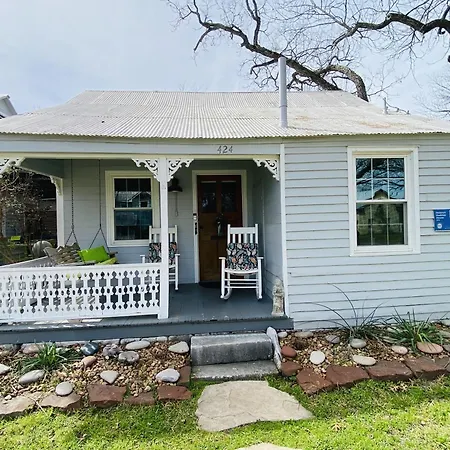 Comal Inn-3