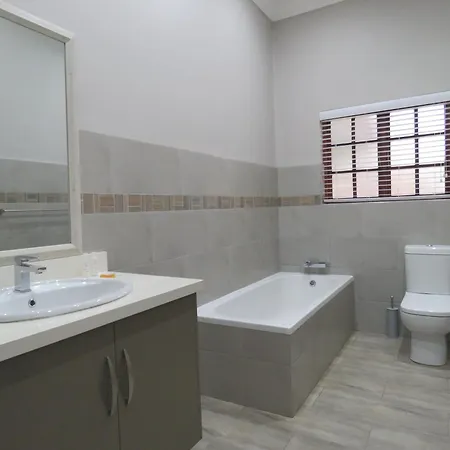 Country Lane Lodge-3