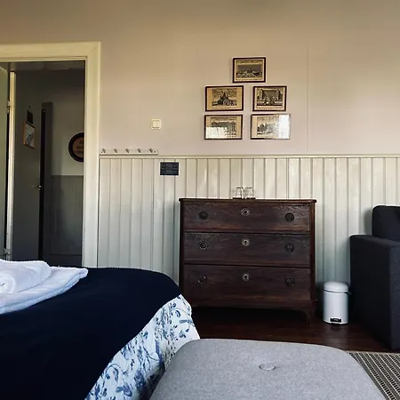 Mellby 11 Bed & Breakfast-2