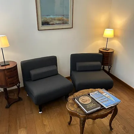 Le Due Corone Bed & Breakfast-2