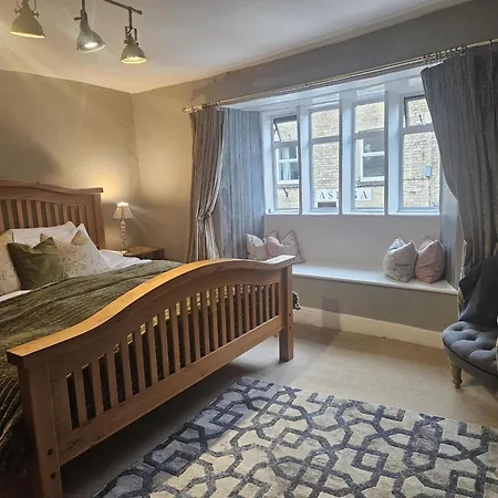 Cotswold Gardens Bed And Breakfast-2