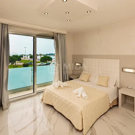Riviera Luxury Rooms-2