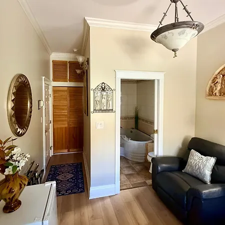 Ocean Breeze Executive Bed And Breakfast-3