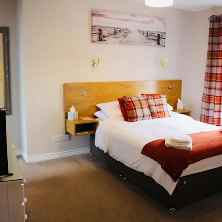 Central Bar Guesthouse-3