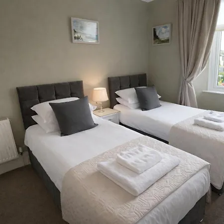 Ferndale Lodge-2