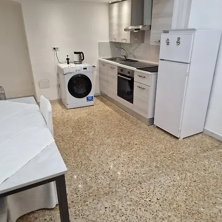 B&B GANAJ - Corso Italia 89 - BARI-2
