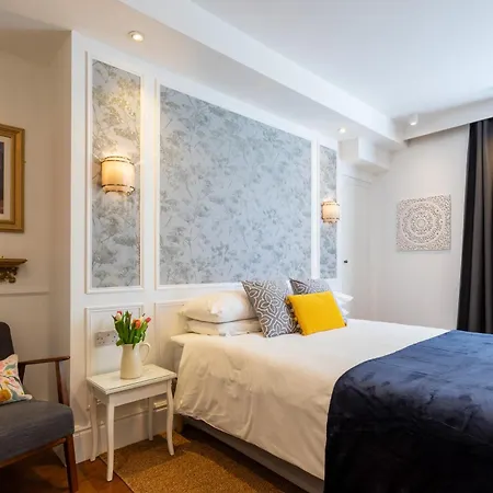 Ferndale Mews-2